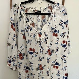 Womens a.n.a. XL ruffle neck top - size XL